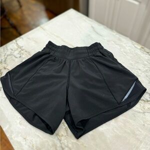 Black lululemon hotty hots